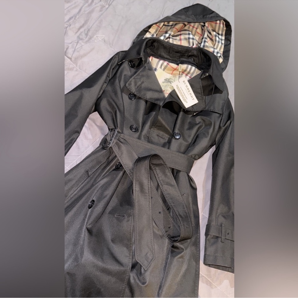Burberry Black Trench Coat with Plaid Lining